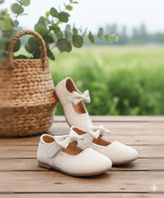 Cargar imagen en el visor de la galería, Zapato Pikolina Beige CHIKY NYNO