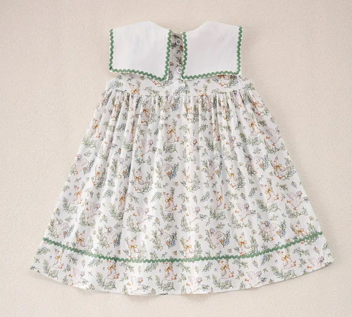 Vestido verde patos