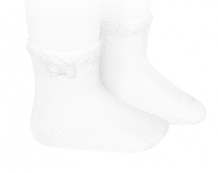Calcetin bebe puño calado blanco