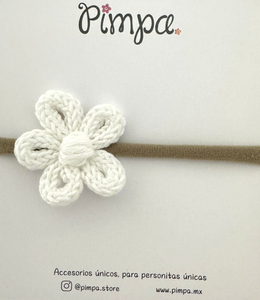 Emma - Bandita soft baby con flor tejida