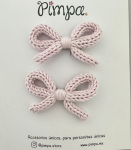 Micaela - par de moñitos tejidos en pinza