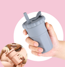 Cargar imagen en el visor de la galería, Vaso para Beber con Popote y Tapa CHIKY NYNO