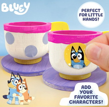 Cargar imagen en el visor de la galería, Bluey Paint &amp; Play Juego de té – Juego de 6 piezas de madera PORFYDYA