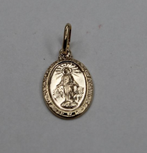 Cargar imagen en el visor de la galería, Medalla Oval Virgen Milagrosa