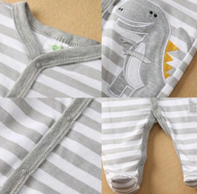 Cargar imagen en el visor de la galería, Mamelucho Dinos Bebe Rayas CHIKY NYNO