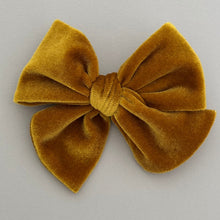 Cargar imagen en el visor de la galería, Classic - moño peque velvet