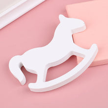 Cargar imagen en el visor de la galería, Par de Caballitos de Decoración