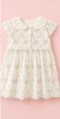 Vestido blanco flores niebla
