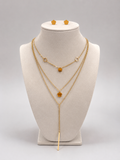 Juego dorado aretes y collar Flores BENDITA PIEDRA