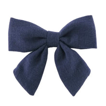 Cargar imagen en el visor de la galería, Par Hair Clips Nara