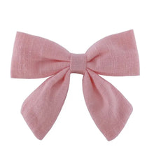 Cargar imagen en el visor de la galería, Par Hair Clips Nara