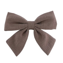 Cargar imagen en el visor de la galería, Par Hair Clips Nara