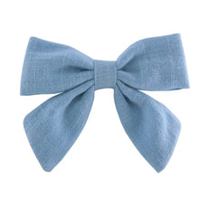 Cargar imagen en el visor de la galería, Par Hair Clips Nara