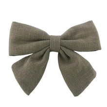 Cargar imagen en el visor de la galería, Par Hair Clips Nara