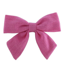 Cargar imagen en el visor de la galería, Par Hair Clips Nara