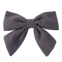 Cargar imagen en el visor de la galería, Par Hair Clips Nara