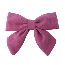 Cargar imagen en el visor de la galería, Par Hair Clips Nara